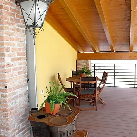 Acomodação com café da manhã  Corte Nuova 4*
